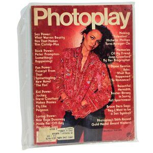 Photoplay Magazine August 1977 Michelle Phillips, Peter Frampton, Joan Crawford
